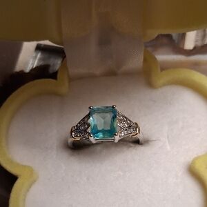 Elegant Silver and Blue Gemstone Ring